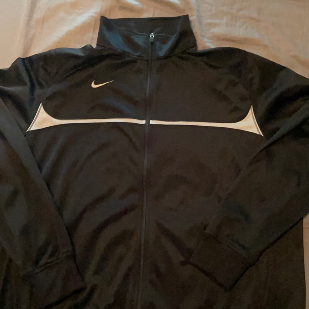 Mens Nike lightweight jacket. NWOT